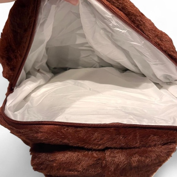 Labubu Bighead Backpack - Picture 2 of 4